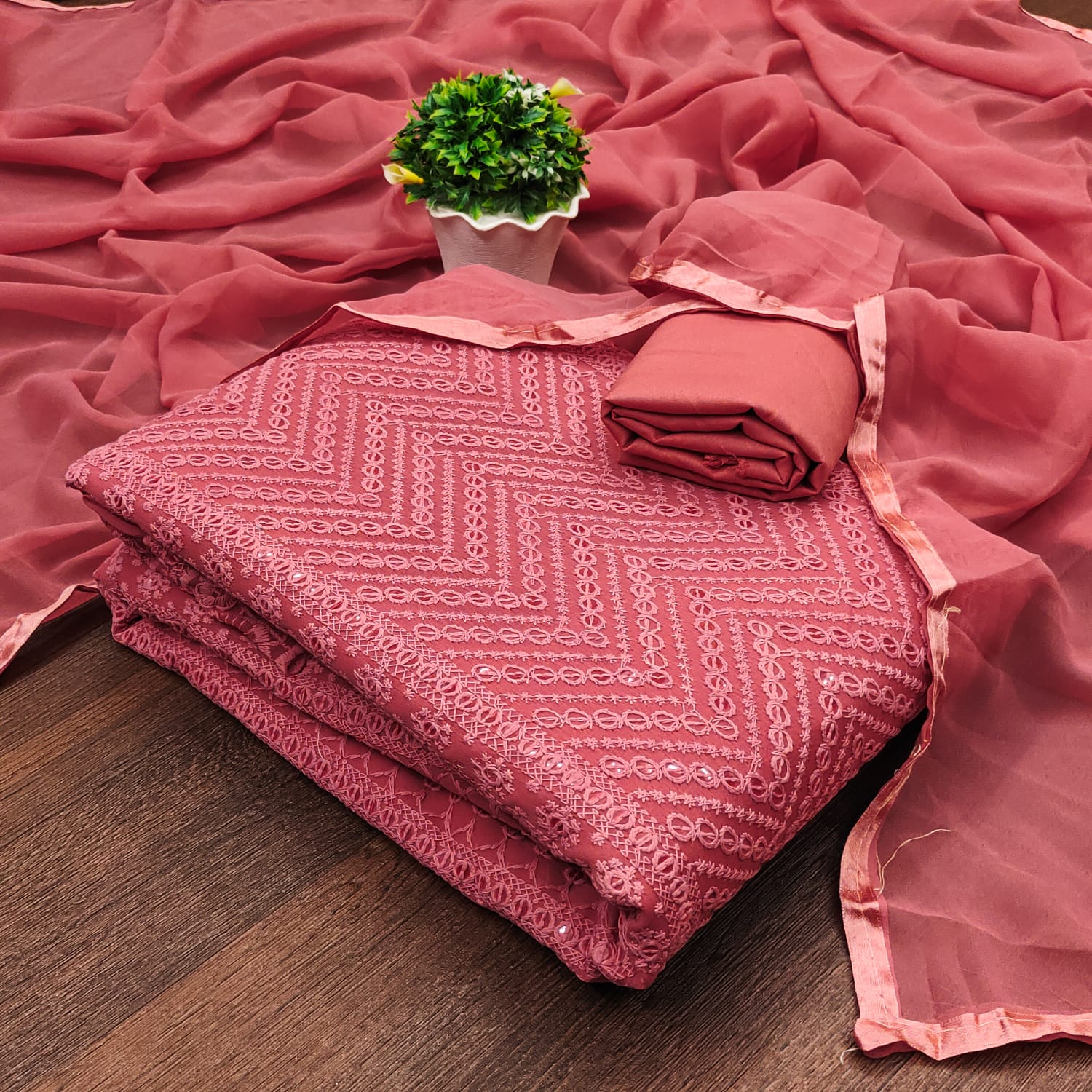 HR Original Georgette Dress Material wholesale Price In Surat